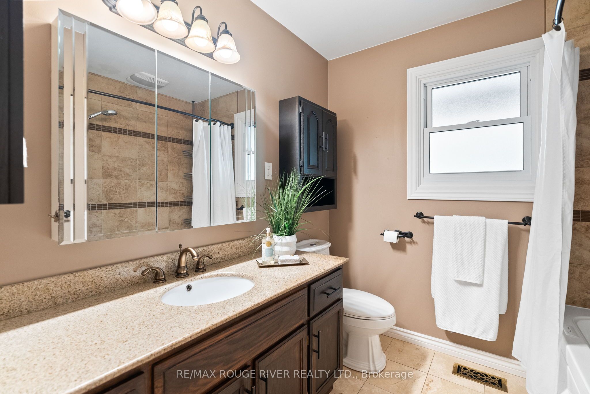 665 Jasmine Crescent