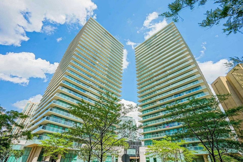 5508 Yonge