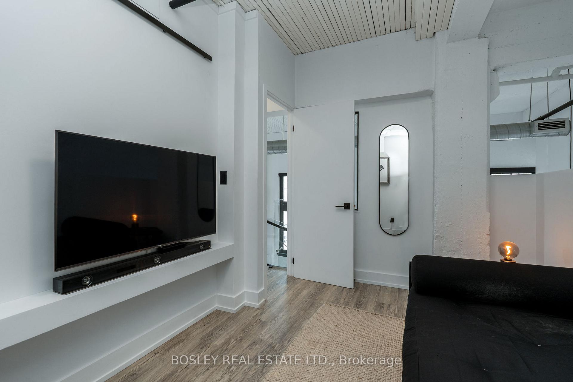 3 Bedrooms Condo at 183 Dovercourt, Toronto For sale