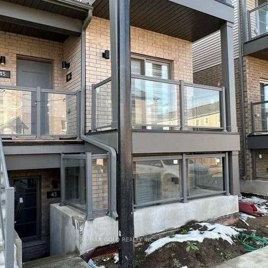 205 West Oak