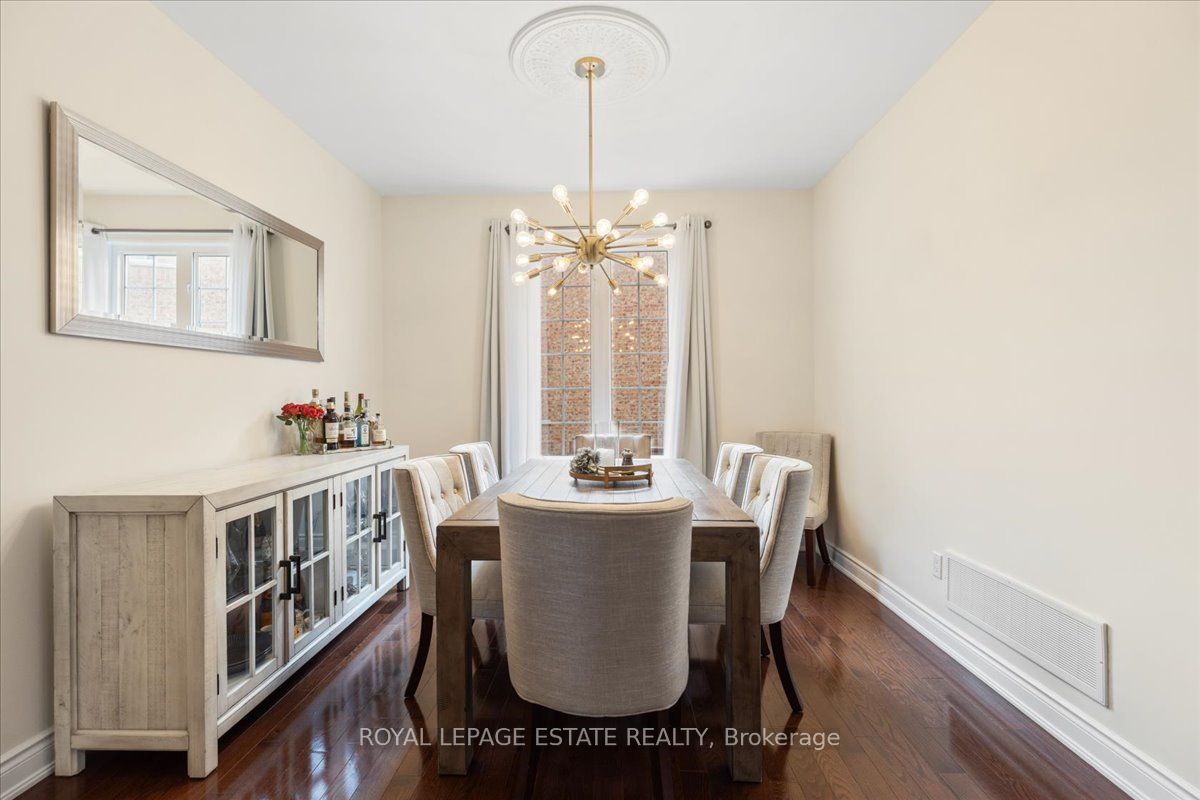 34 Selleck Drive, Richmond Hill, ON L4E 4X3