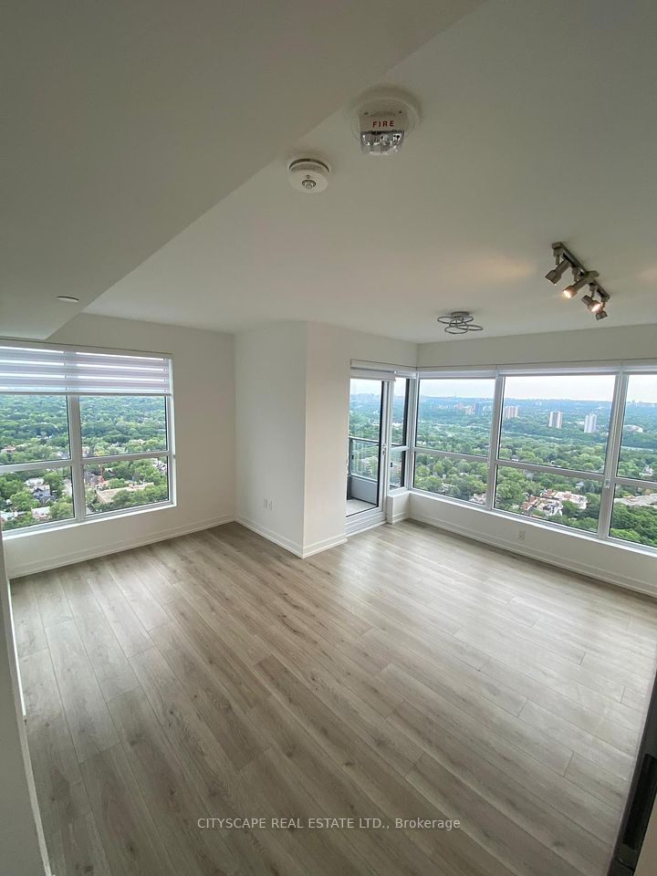 395 Bloor