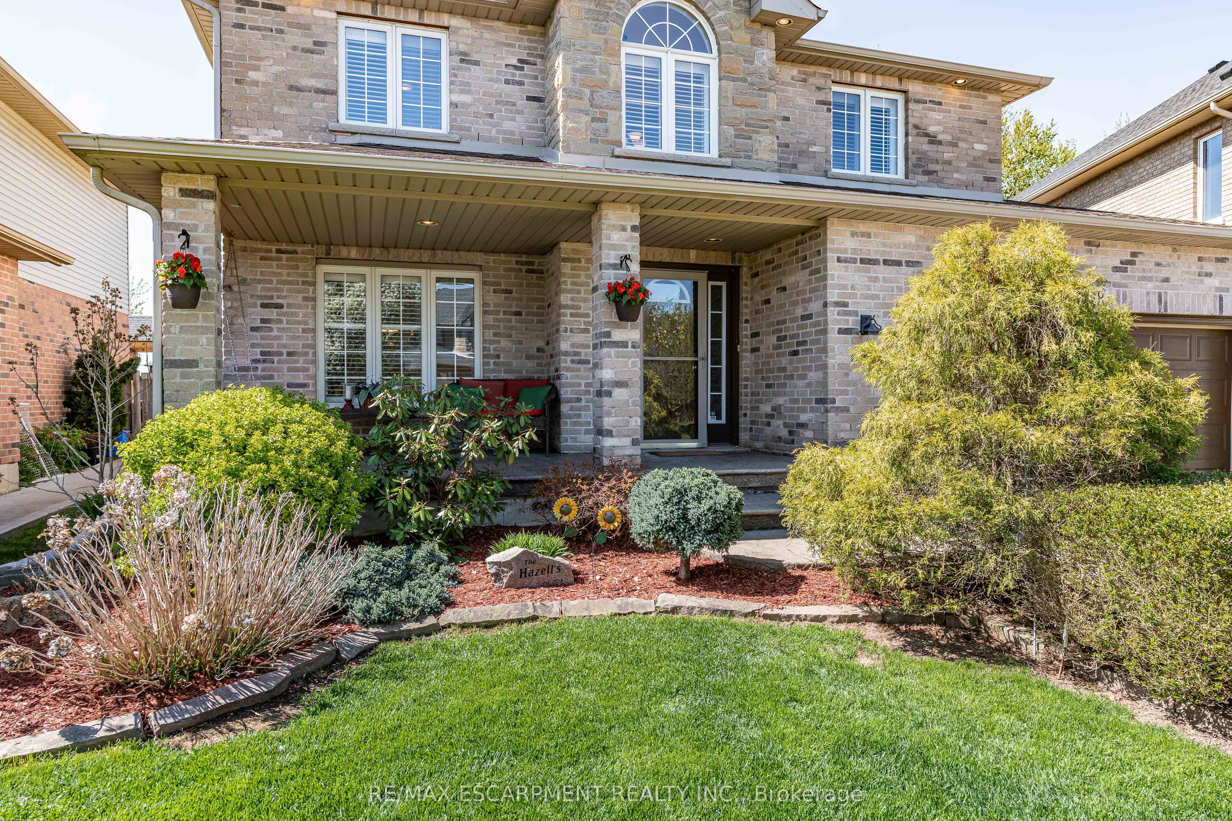28 Edgecroft Crescent