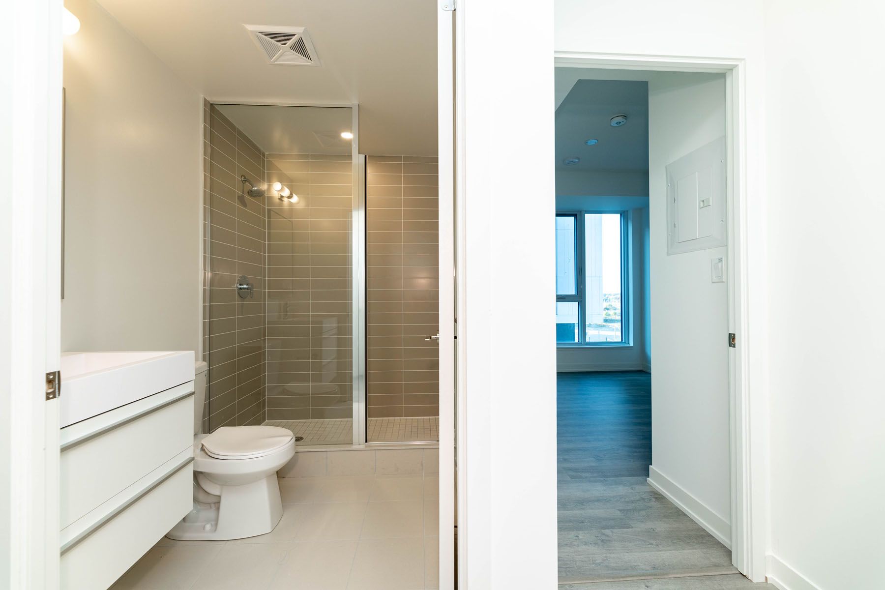 38 Simcoe Promenade Circle 608C