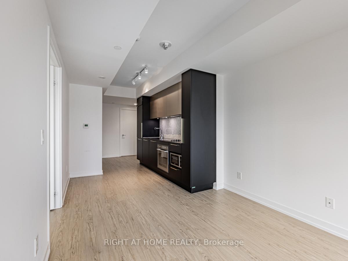 1 Bedroom Condo at 85 Wood, Toronto For sale