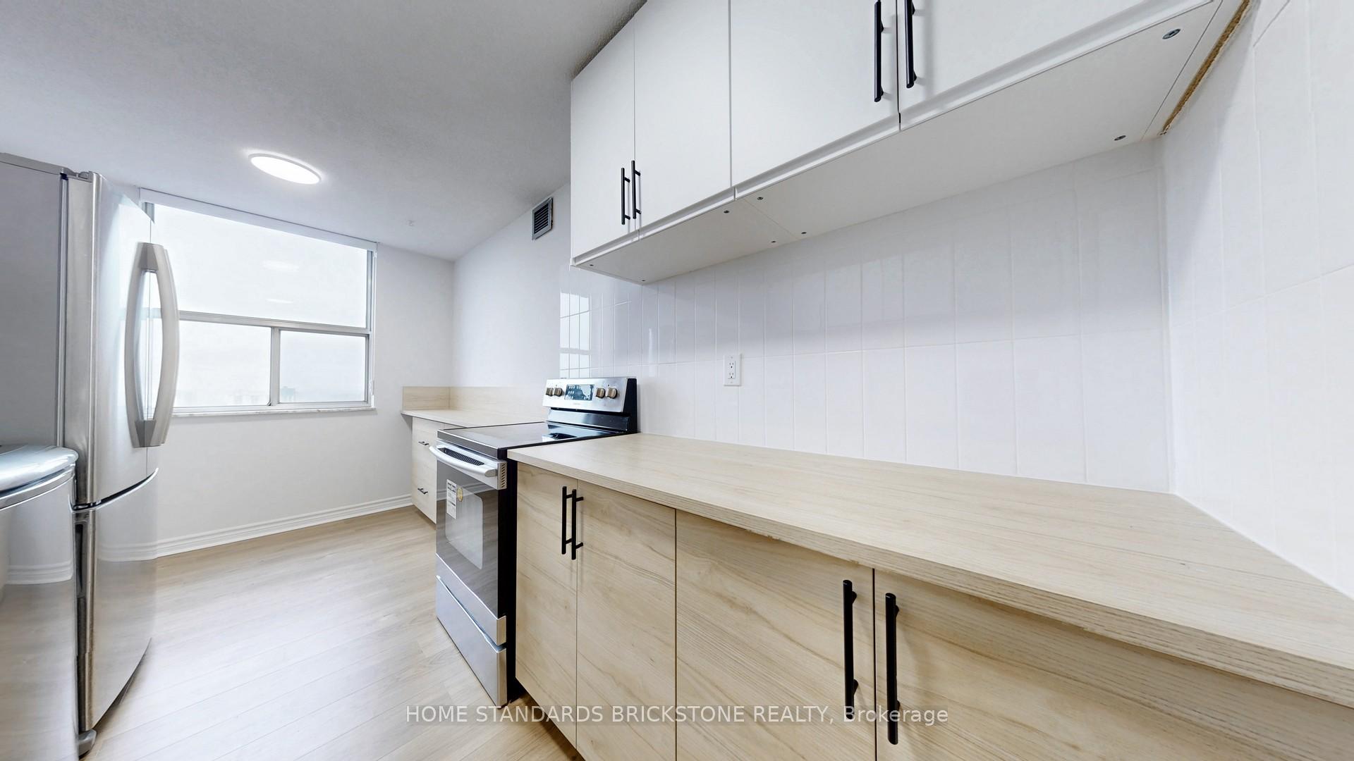 3 Bedrooms Condo at 205 Hilda, Toronto For sale