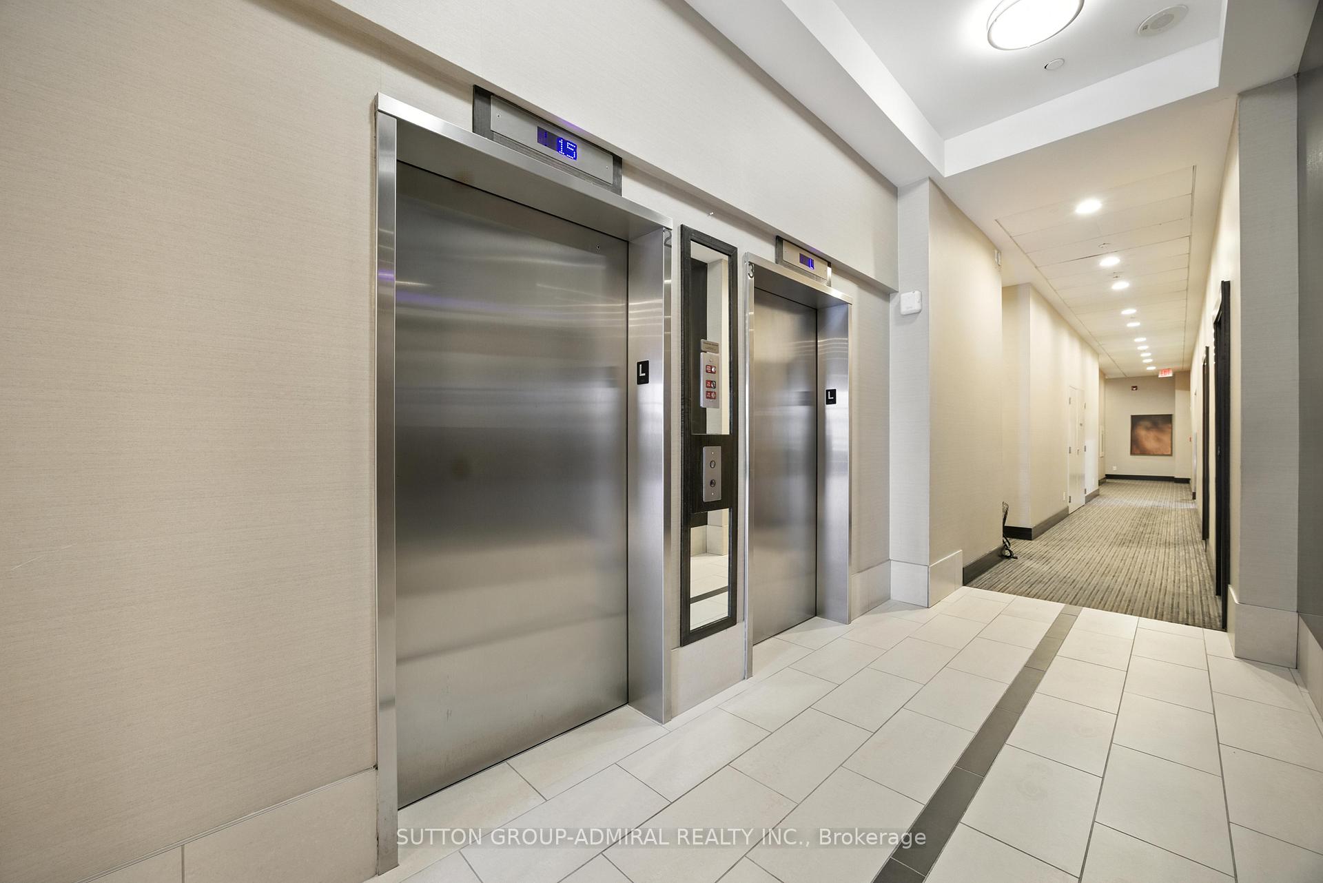 1 Bedroom Condo at 30 Herons Hill, Toronto For sale