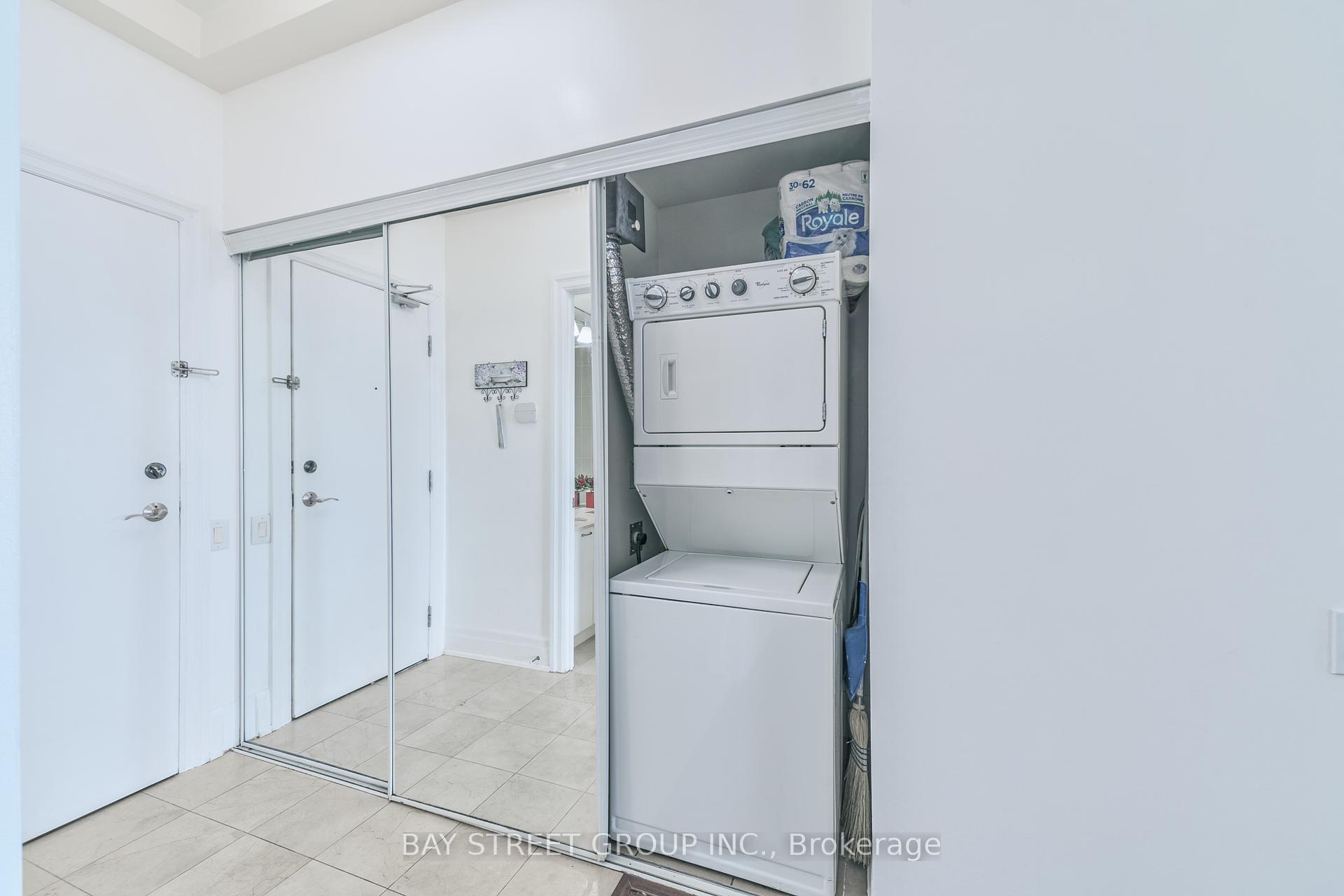 2 Bedrooms Condo at 777 STEELES,  Toronto For sale