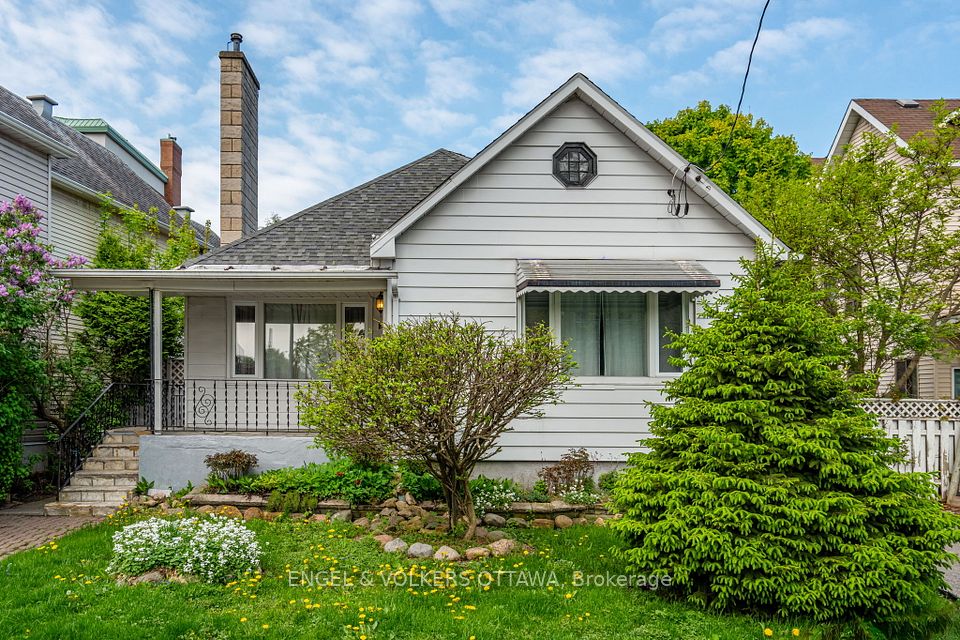 522 CAMBRIDGE