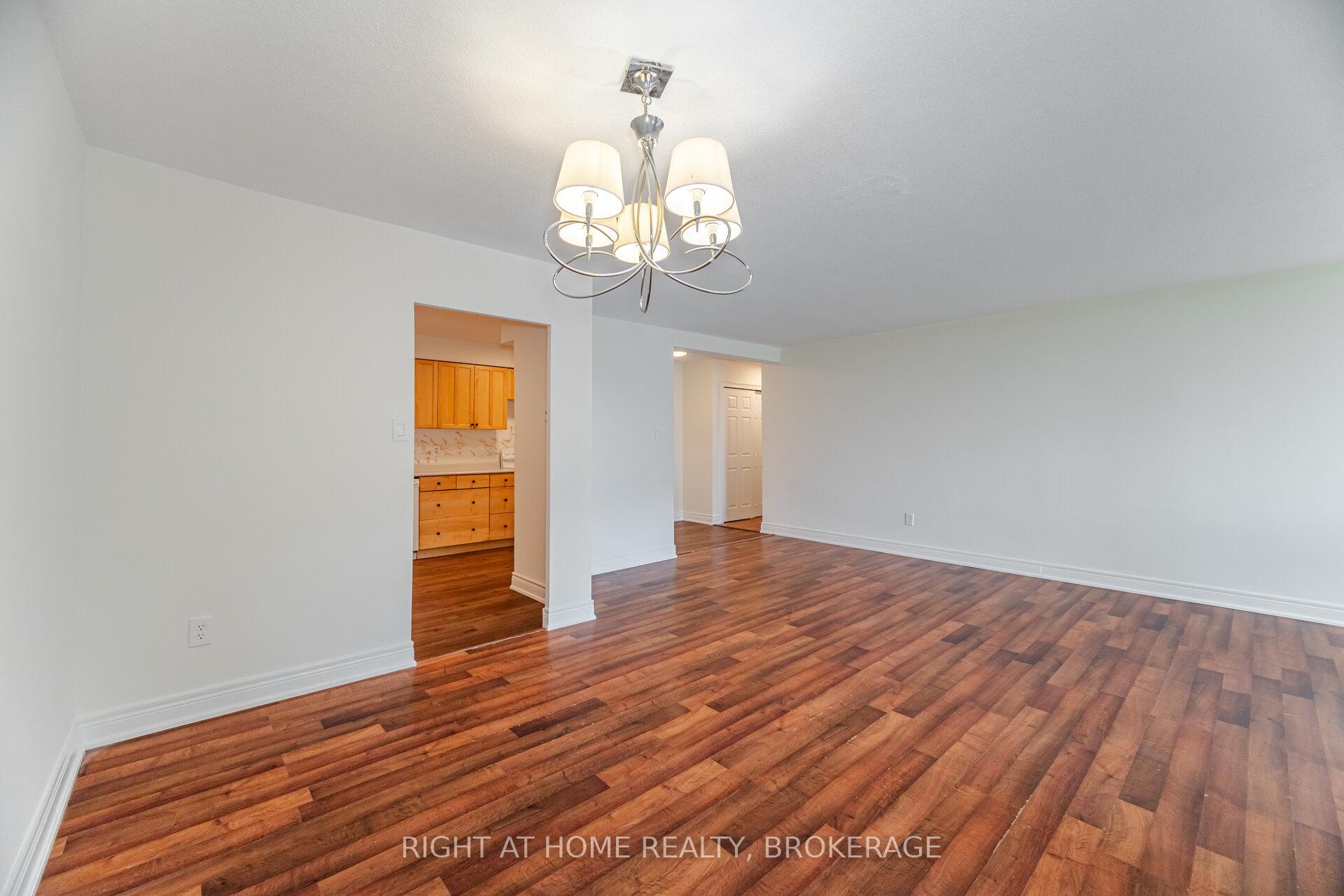 3 Bedrooms Condo at 714 The West Mall, Toronto For sale