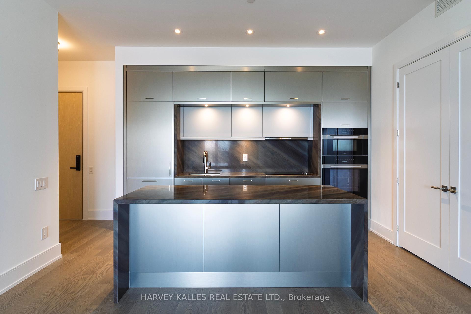 155 Merchants Wharf N/A 701