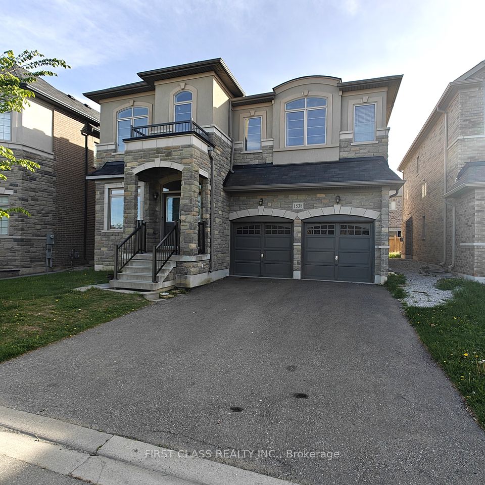 1538 Devine