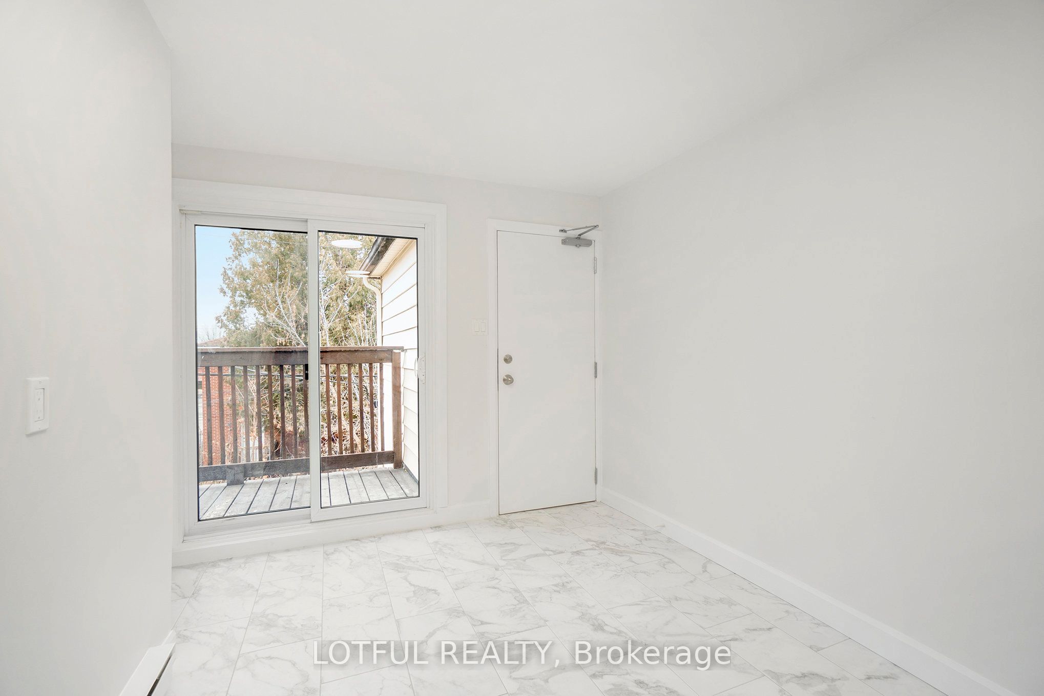 484 Queen Mary Street #6, Overbrook - Castleheights and Area 3502 - Overbrook/Castle Heights