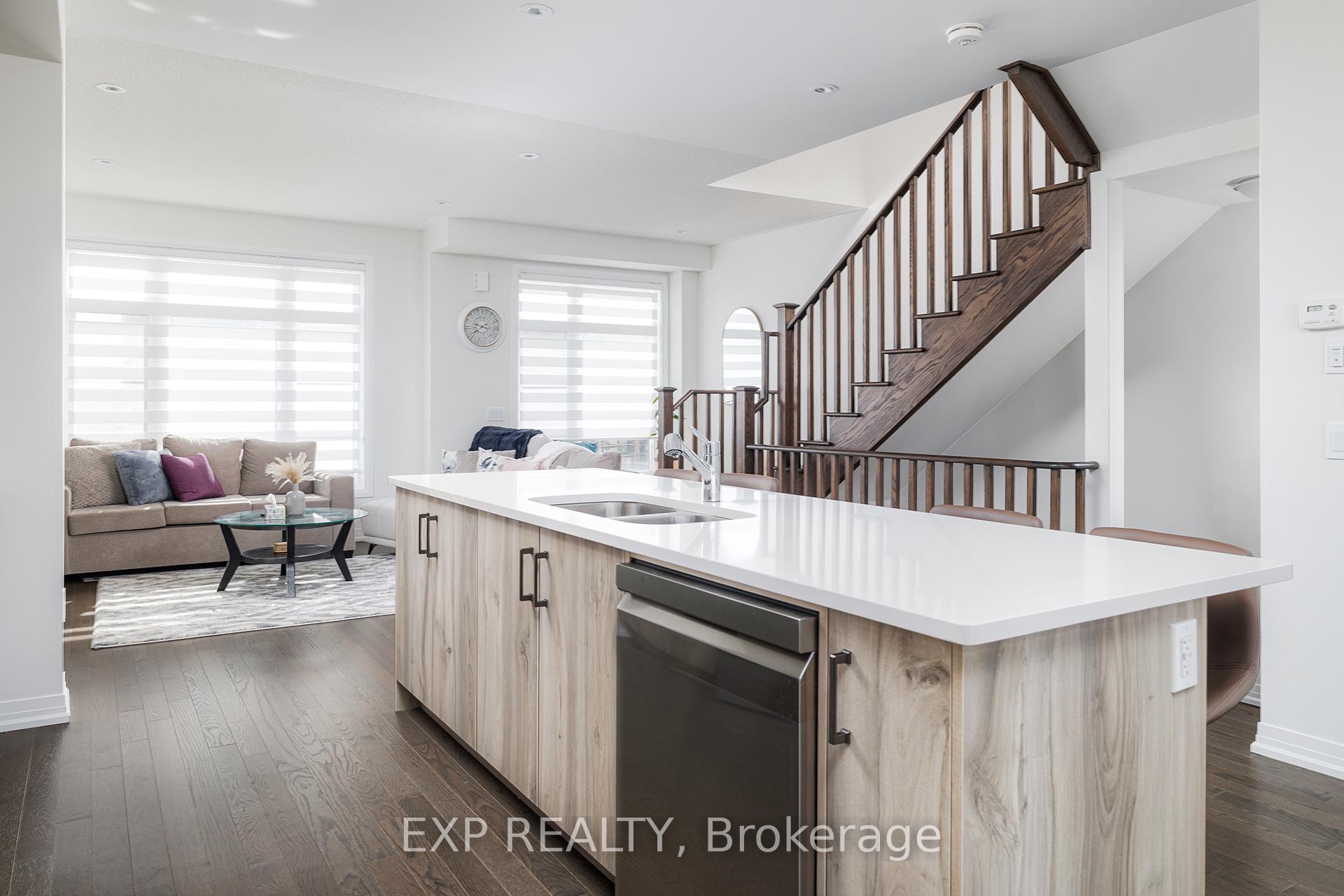 3 Bedrooms Condo at 469 Provident, Hamilton For sale