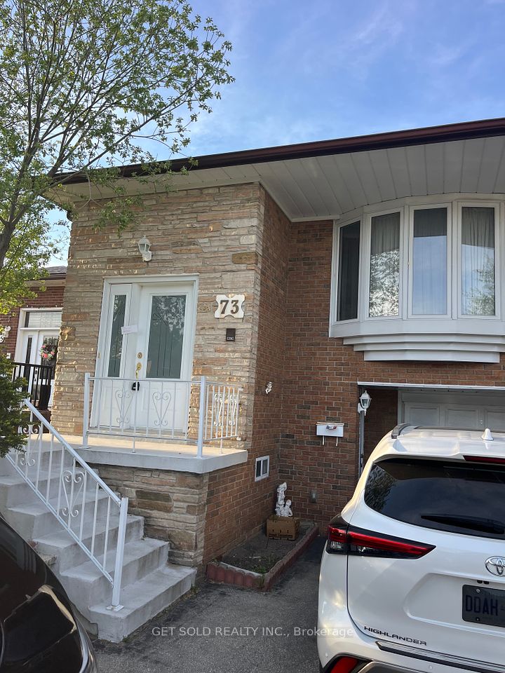 73 Franel Crescent