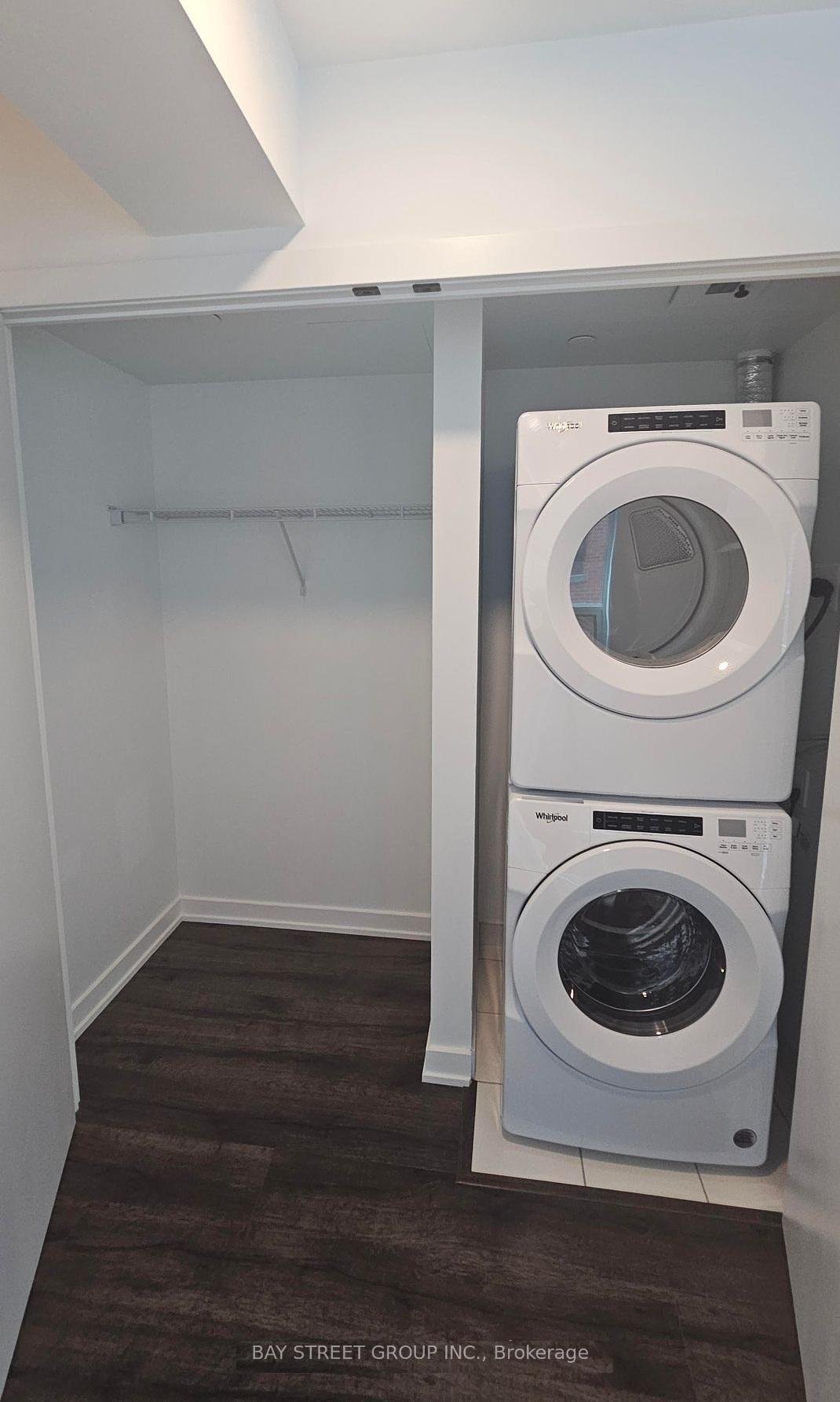 1 Bedroom Condo at 327 King, Toronto For sale