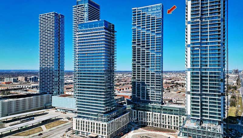 1000 Portage