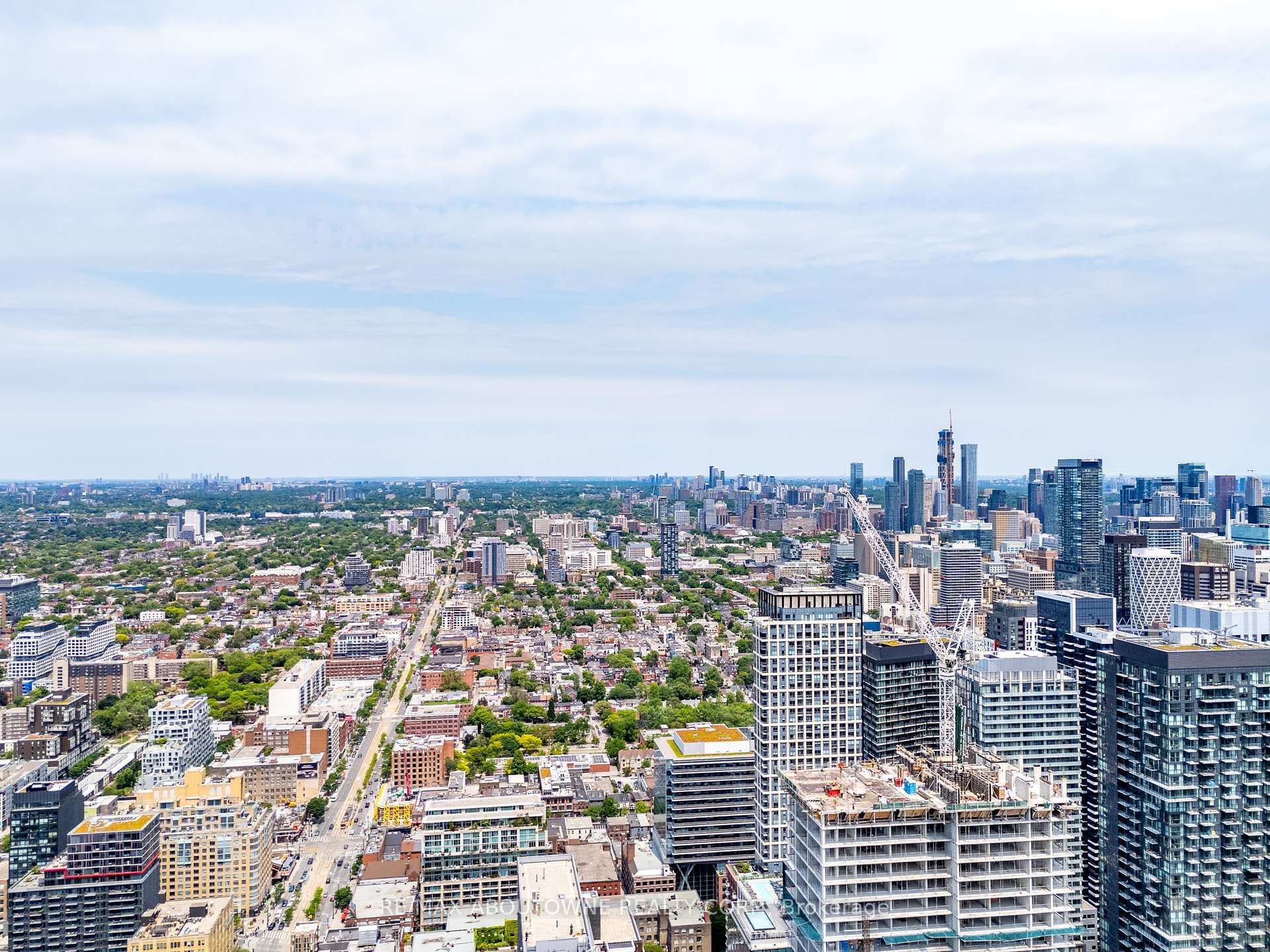 2 Bedrooms Condo at 115 Blue Jays, Toronto For sale