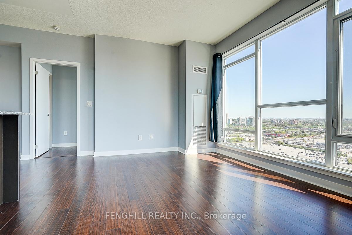 2 Bedrooms Condo at 365 Prince Of Wales, Mississauga For sale
