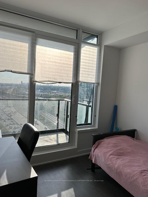 3 Bedrooms Condo at 1928 Lakeshore, Toronto For sale