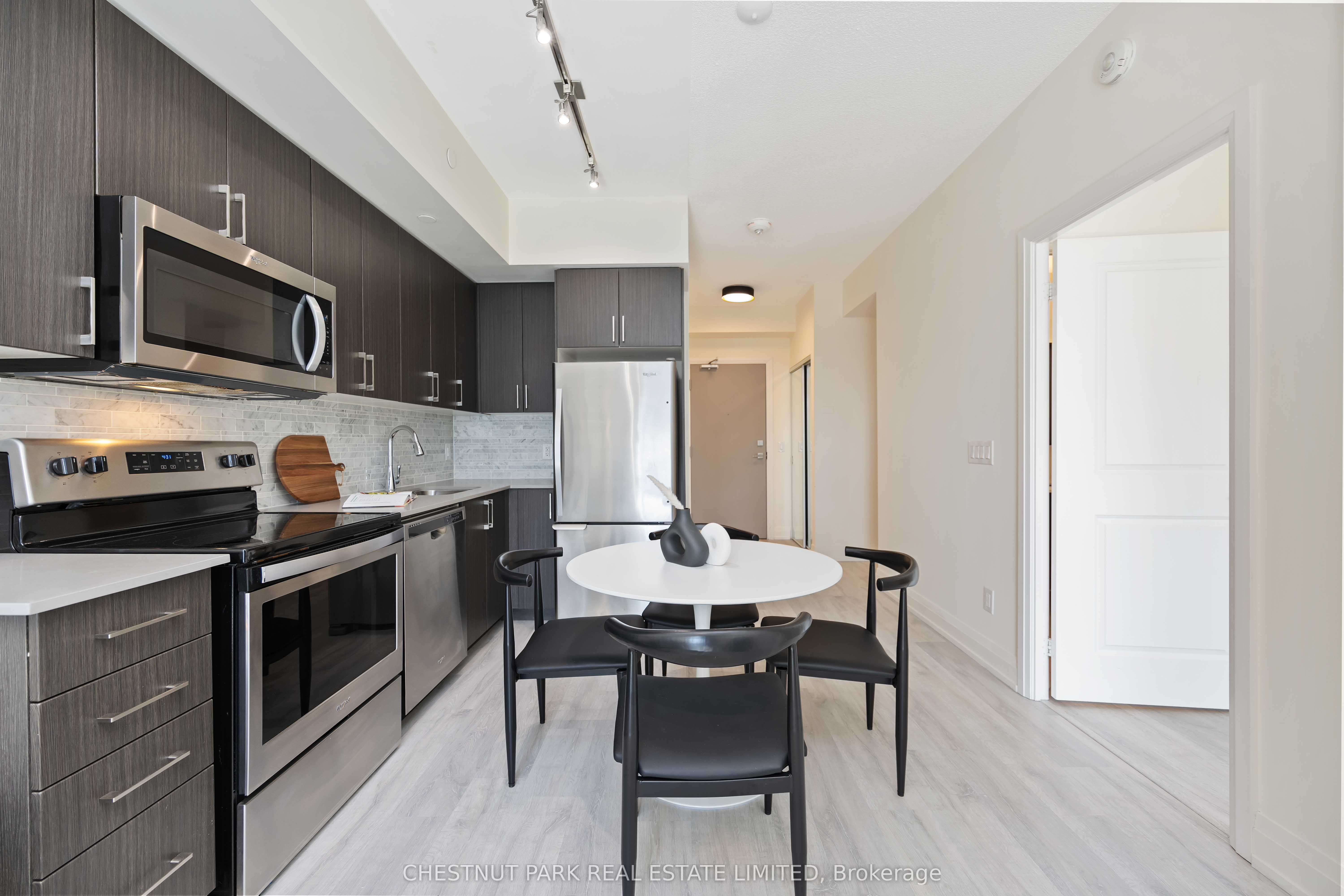 591 Sheppard Avenue E, #1016