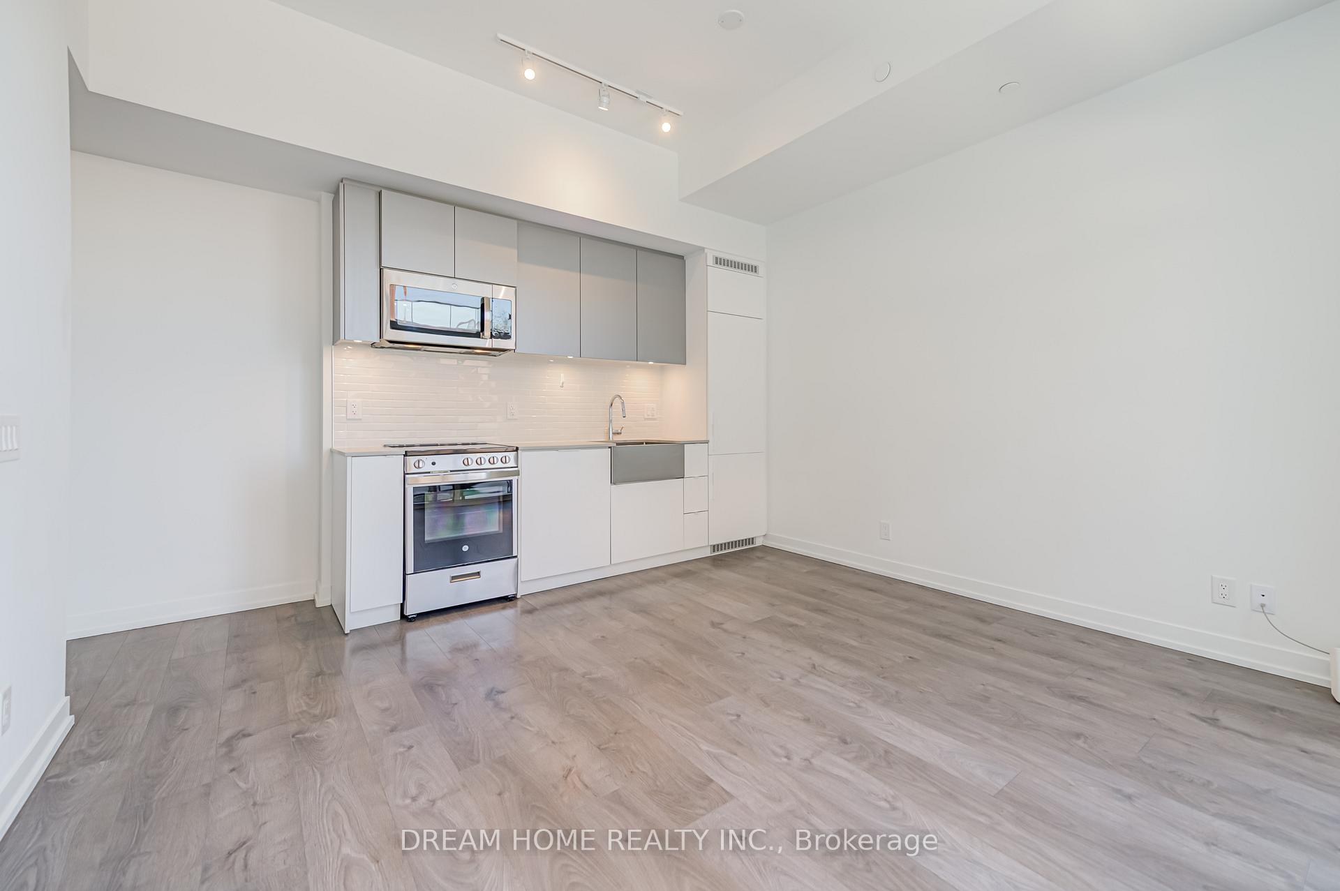 1 Bedroom Condo at 270 Dufferin,  Toronto For sale
