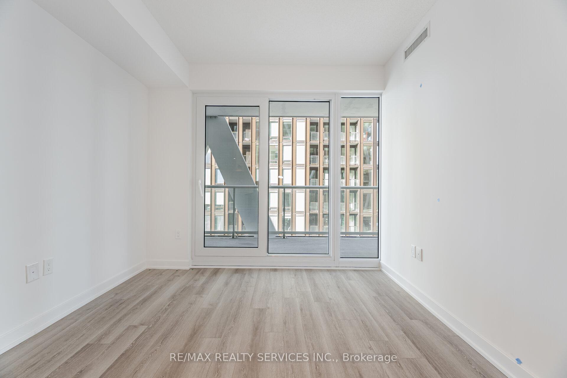 1 Bedroom Condo at 230 Simcoe, Toronto For sale