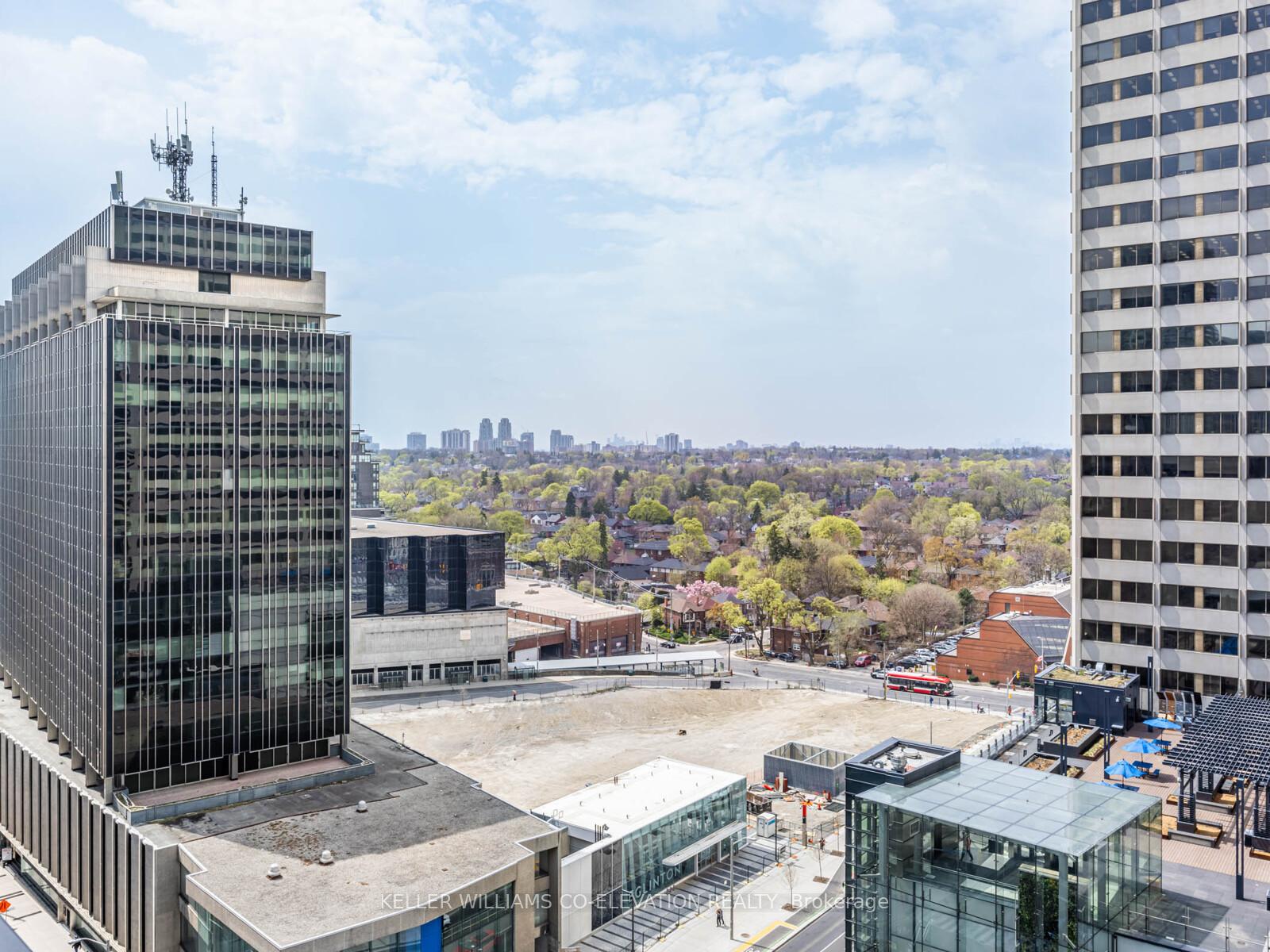 1 Bedroom Condo at 8 Eglinton,  Toronto For sale