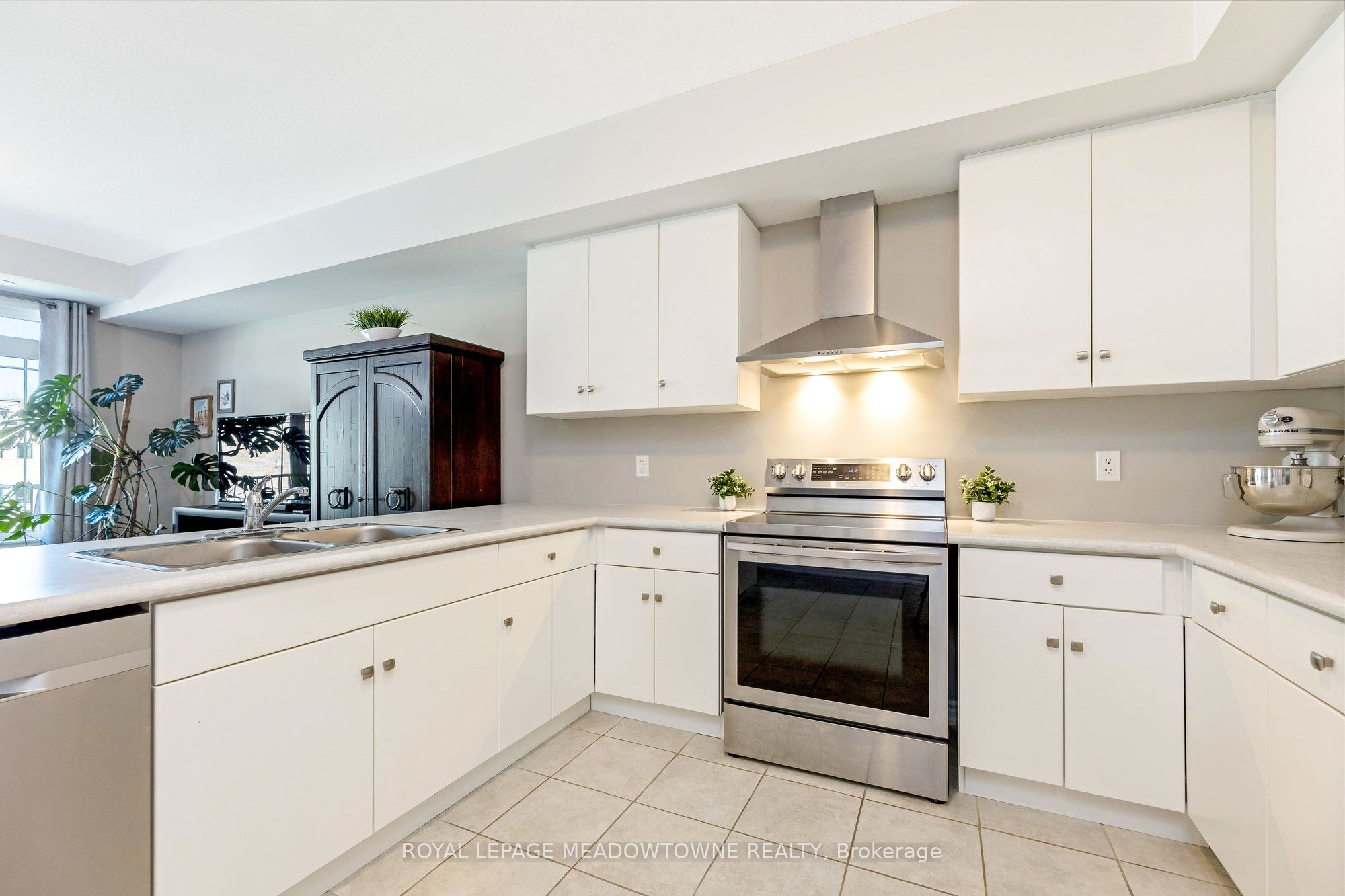 107 Westra Drive, #7