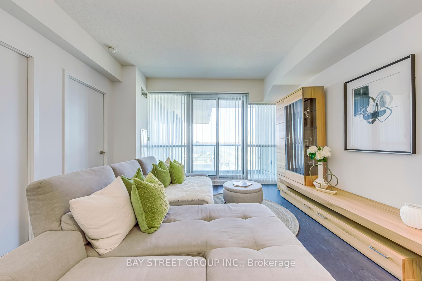 2 Bedrooms Condo at 3985 Grand Park, Mississauga For sale