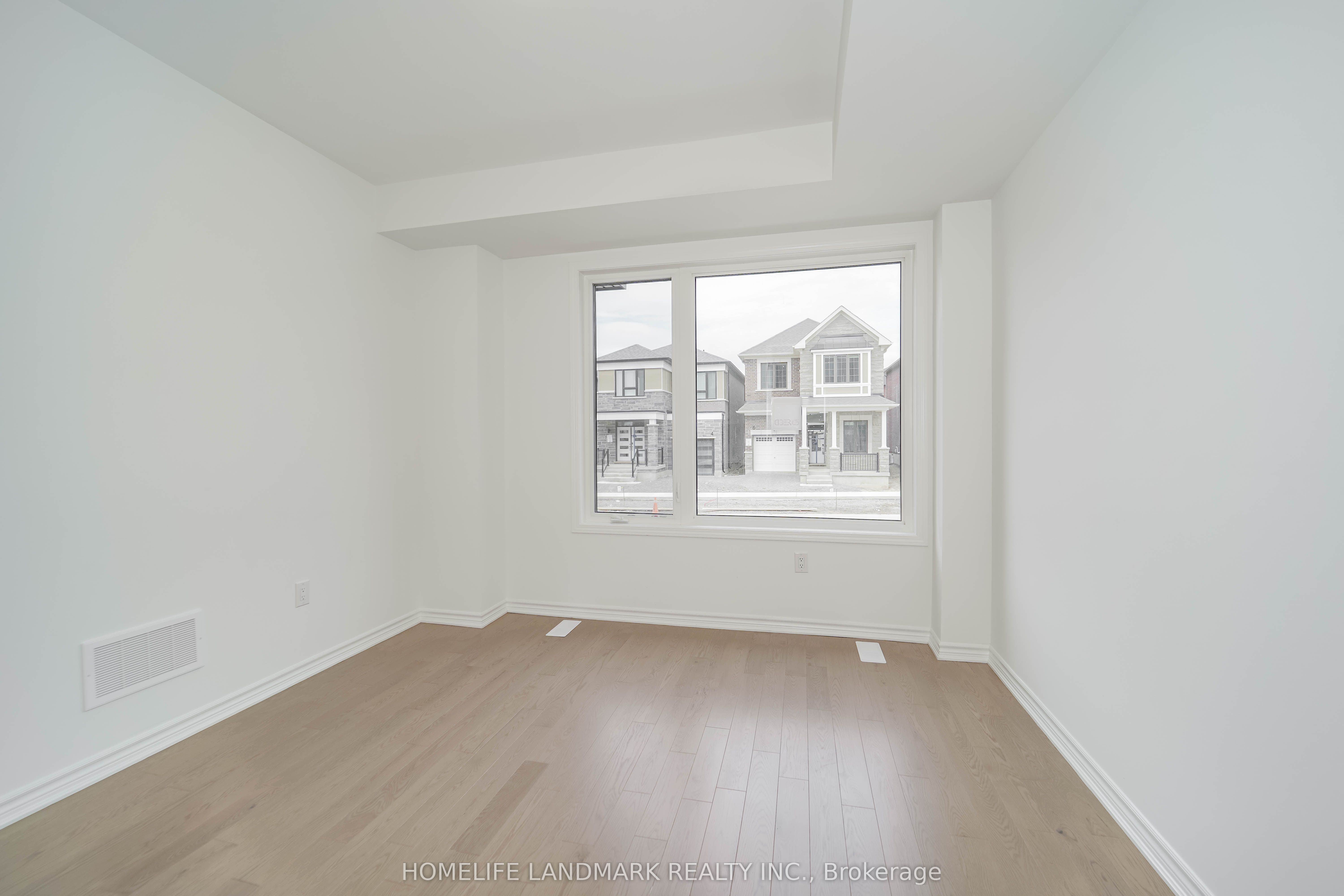 5 Wisla Avenue