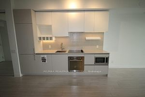 https://trreb-image.ampre.ca/z4Uc9-GYm3RdhPX4ChUmnBRiKCdydvg5rkk1sE7uNNk/rs:fit:960:960/wm:.5:so:0:50:.4/wmsh:10/wmt:PHNwYW4gZm9yZWdyb3VuZD0nd2hpdGUnIGZvbnQ9JzY4Jz5SRS9NQVggUkVBTFRST04gUkVBTFRZIElOQy4sIEJyb2tlcmFnZTwvc3Bhbj4/L3RycmViL2xpc3RpbmdzLzQwLzY5LzA4LzUyL3AvZTcyODI2Y2QtMzdlZi00MGQyLWIzNTctMzRhZDRiOWQ5ODU2LmpwZw.jpg