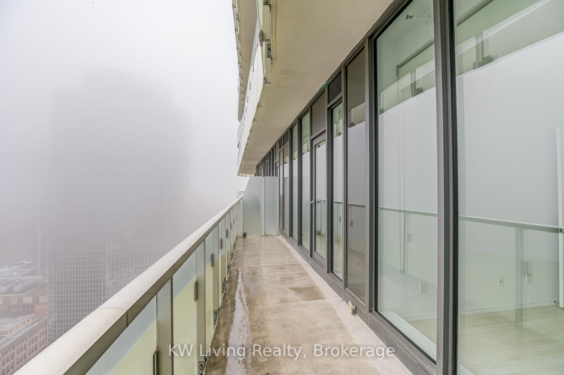 1 Bedroom Condo at 197 Yonge, Toronto For sale
