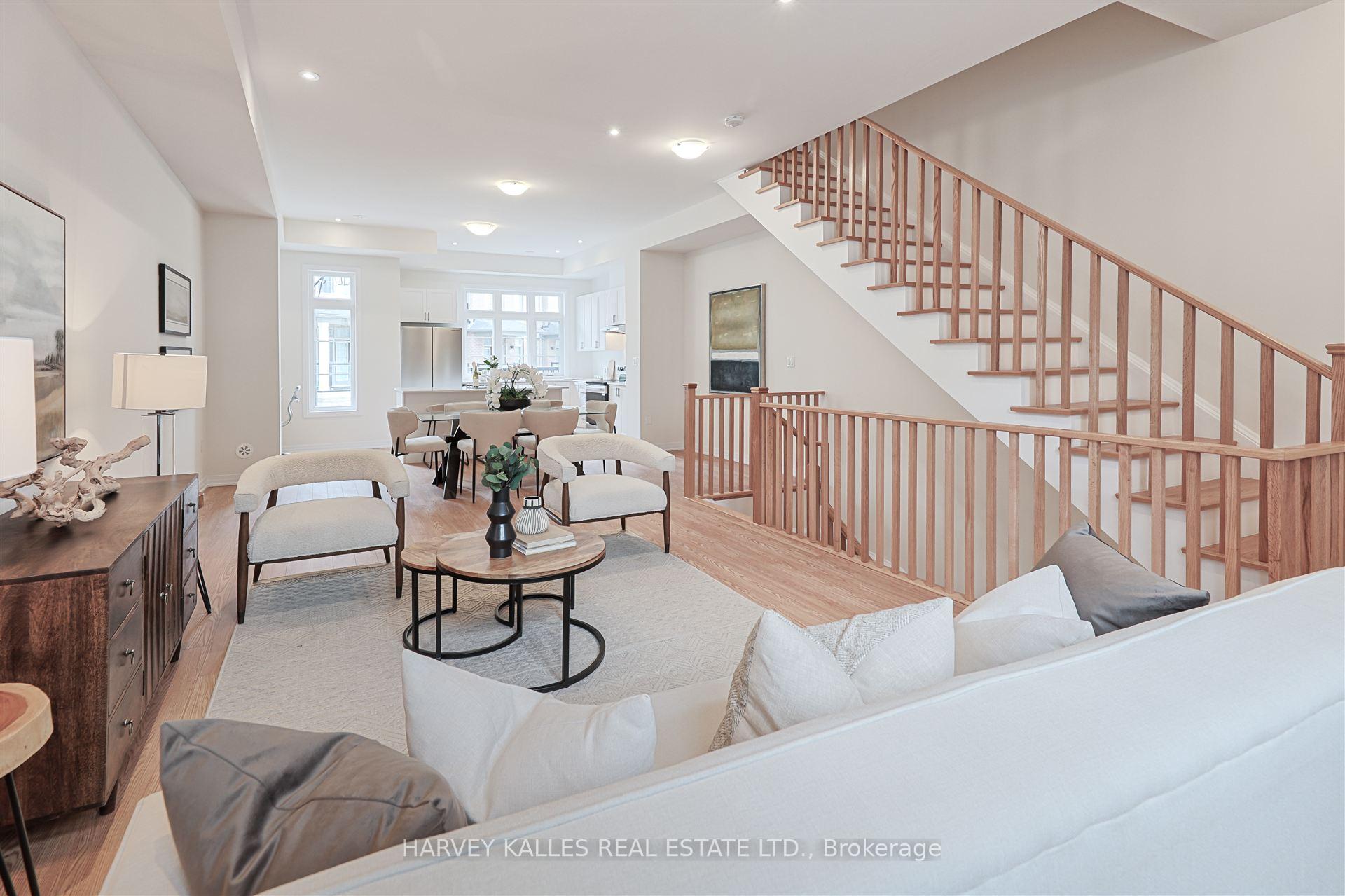 75 De La Roche Drive S