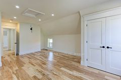 16 Hillcrest Street W