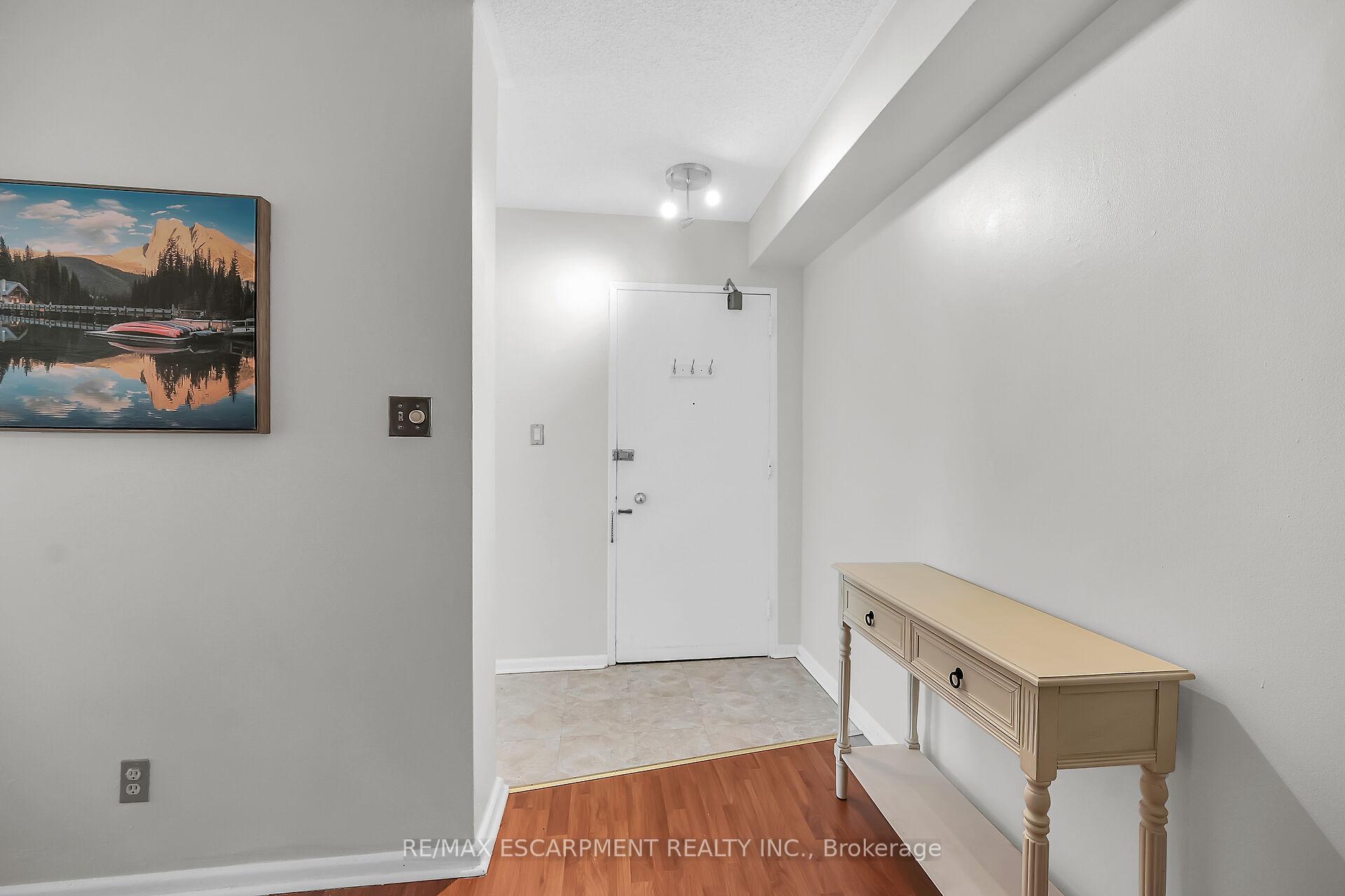 1 Bedroom Co-op at 40 Robinson, Hamilton For sale