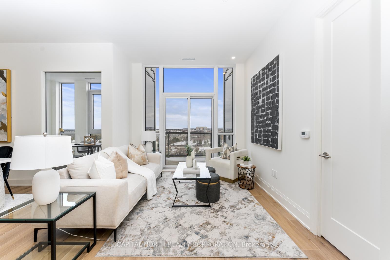 3 Bedrooms Condo at 509 Dundas,  Oakville For sale