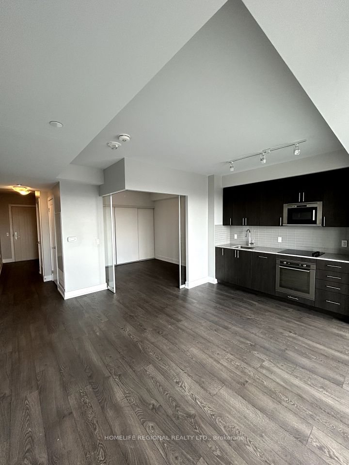 2550 Simcoe