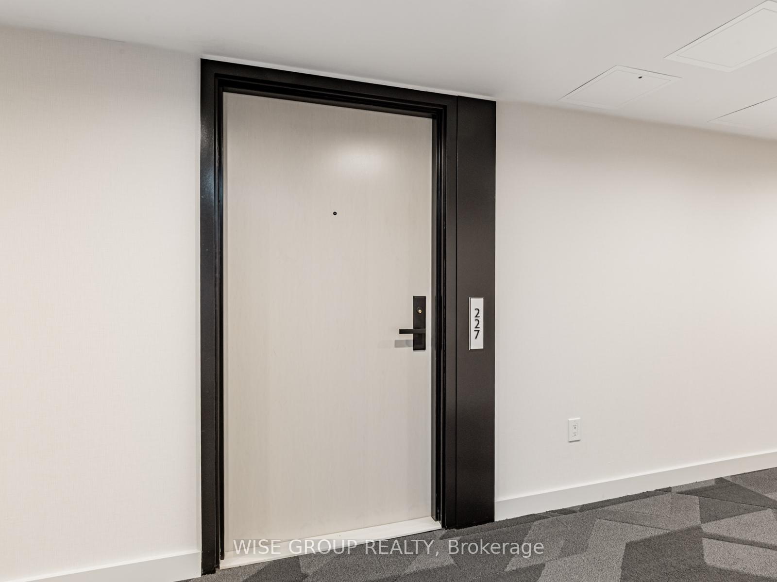 1 Bedroom Condo at 500 Wilson, Toronto For sale