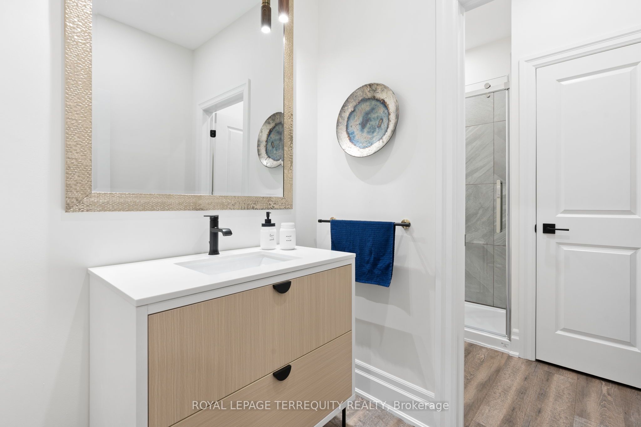 20 Country Club Crescent
