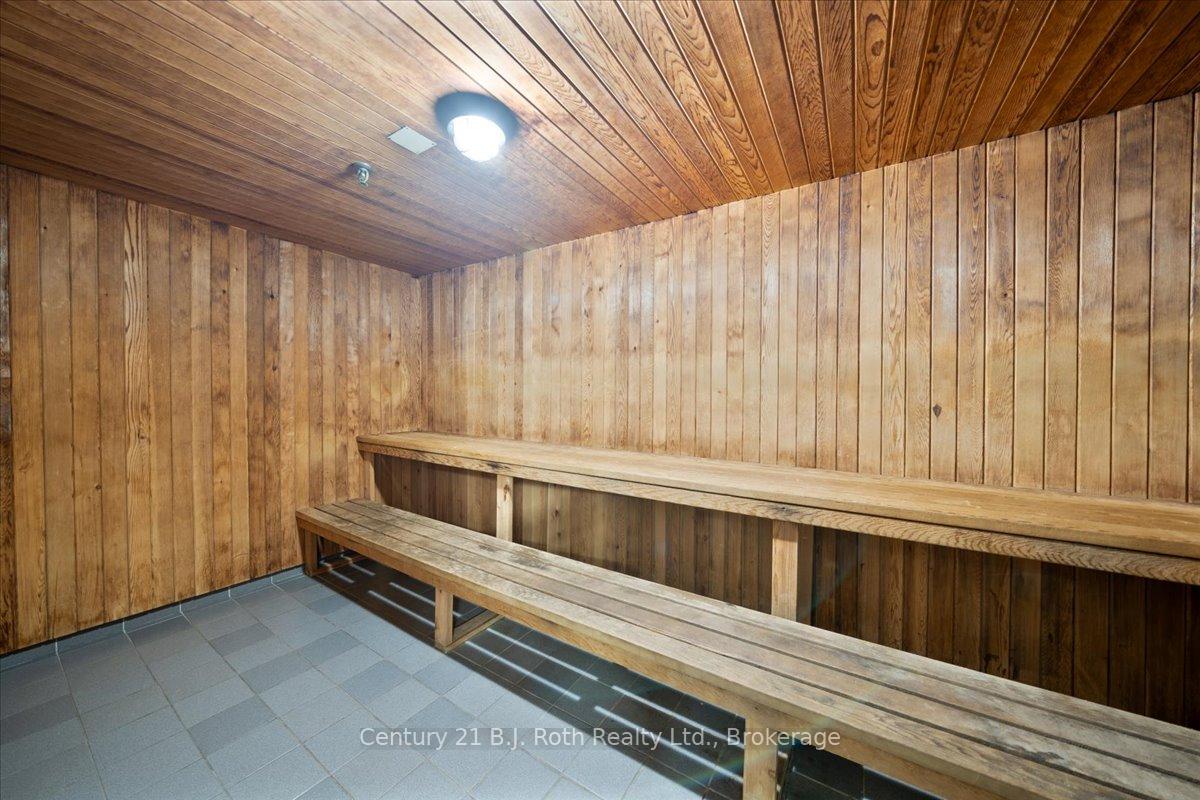 1 Bedroom Condo at 41 MARKBROOK, Toronto For sale