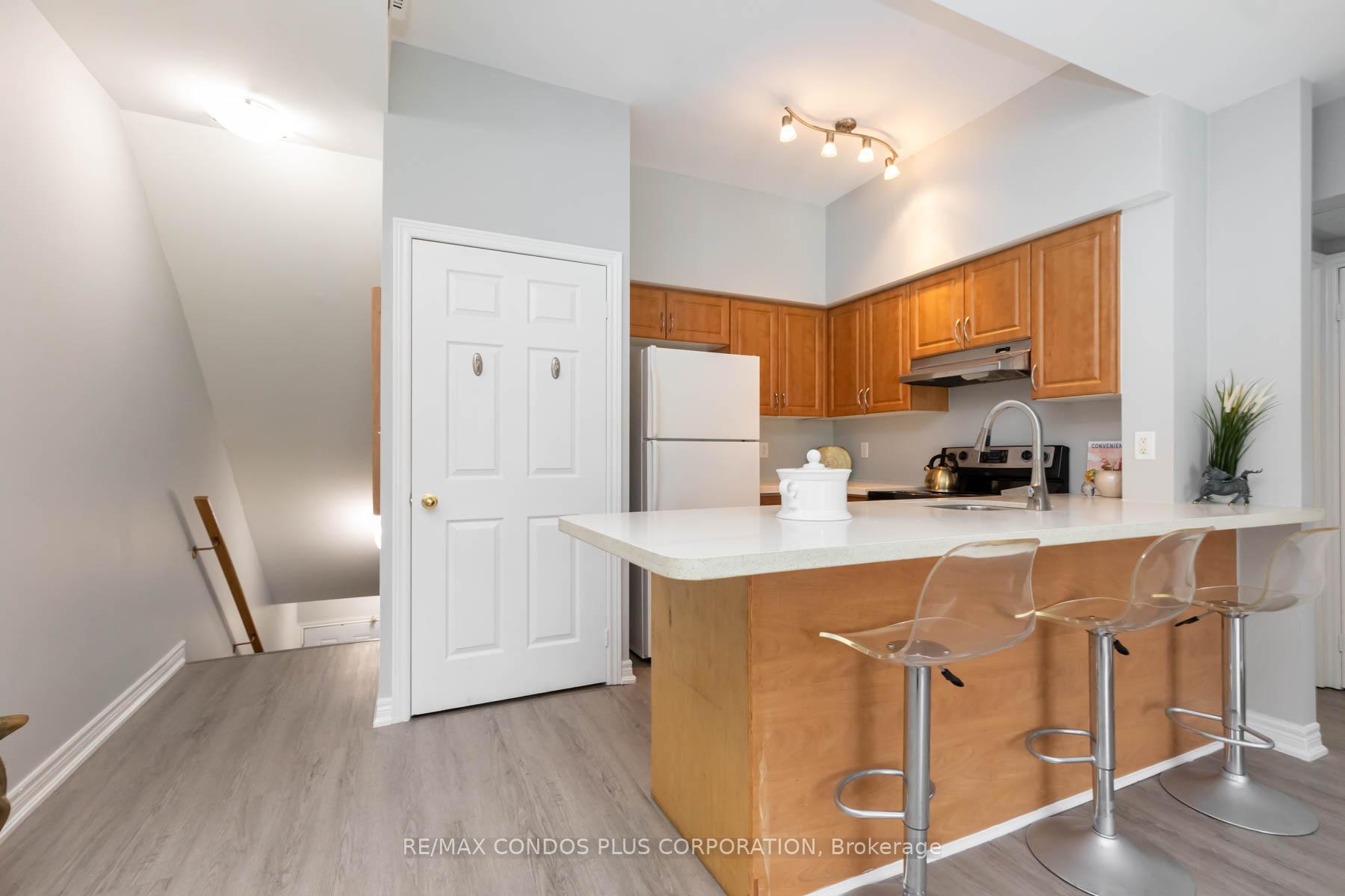 1 Bedroom Condo at 179 Bleecker, Toronto For sale
