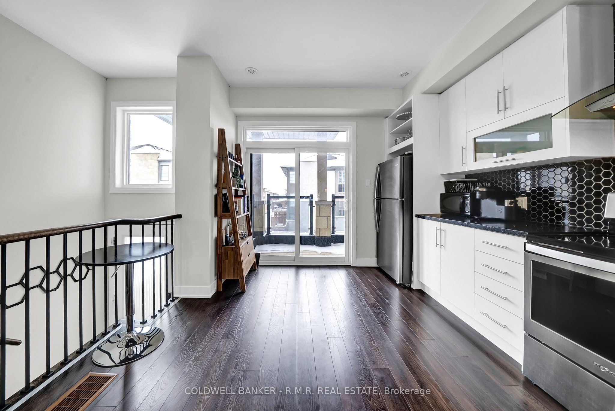 15 Shawfield Way, #83