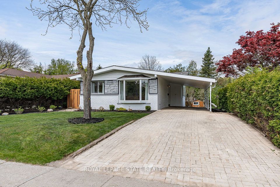 14 Turnbull Road, Hamilton, ON L9H 3W3
