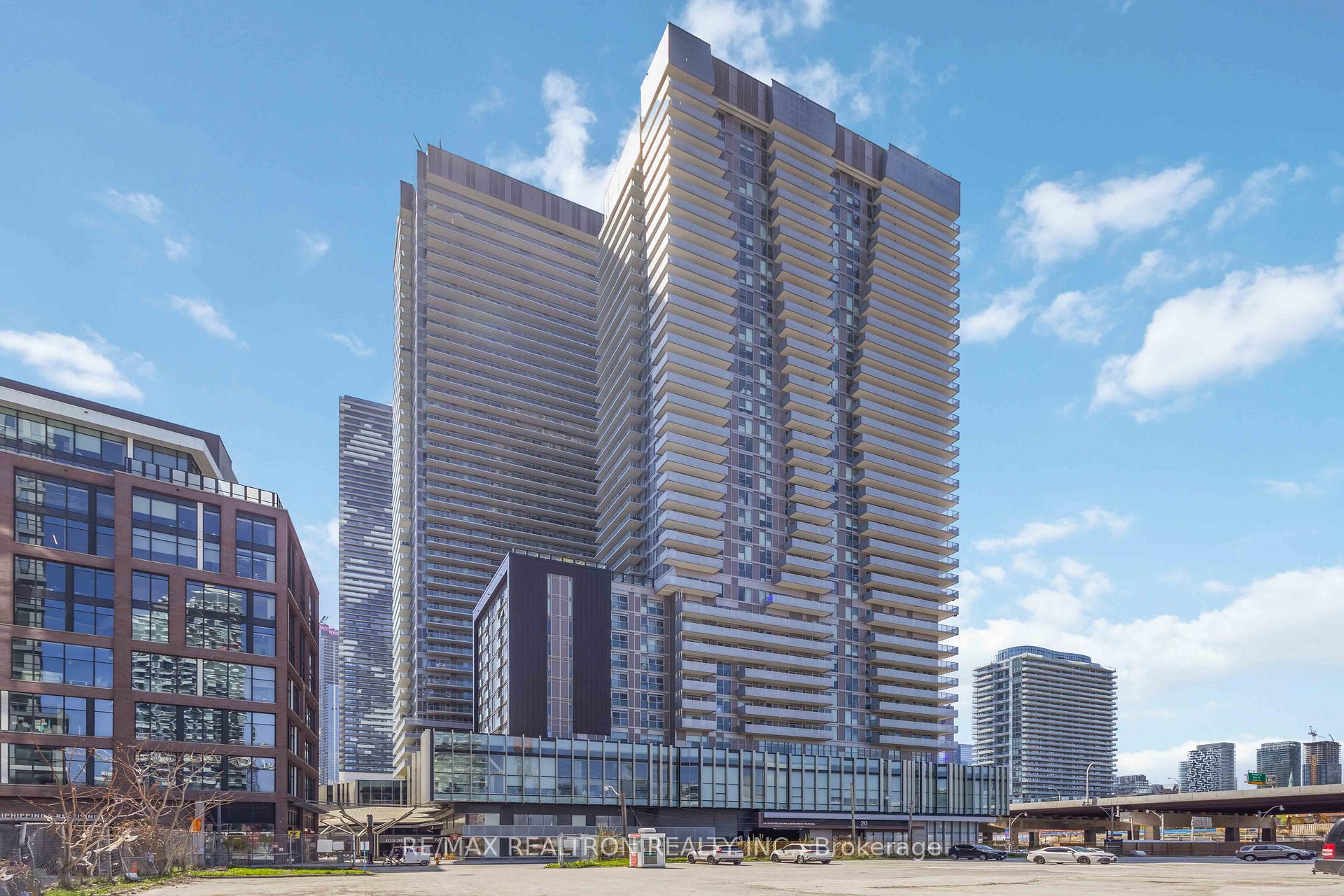 2 Bedrooms Condo at 20 Richardson, Toronto For sale
