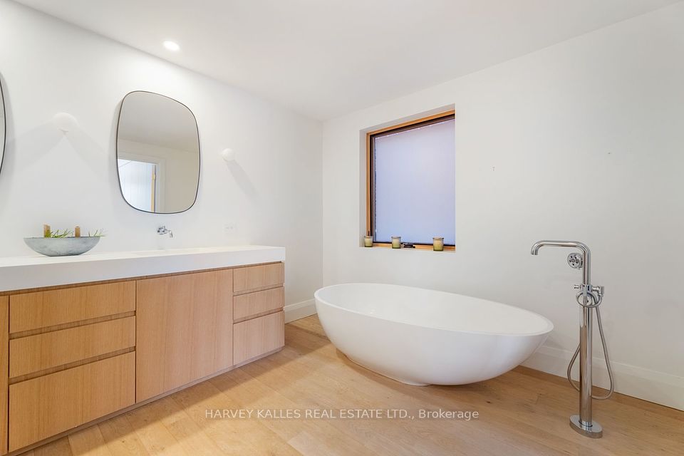 34 Coulson Avenue B