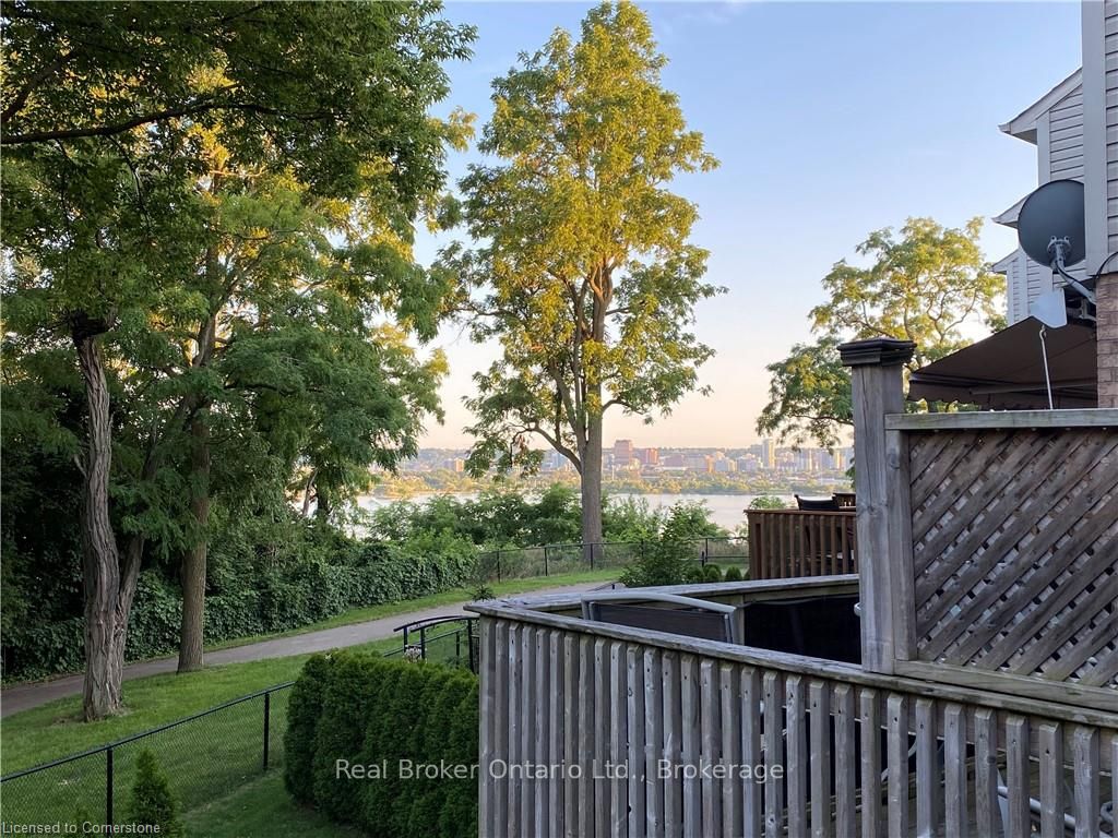 710 Spring Gardens Road, #98