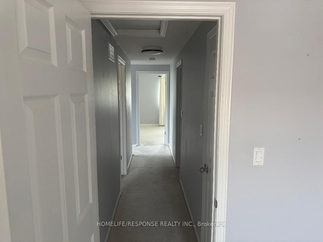305 BRIARMEADOW Drive, #9