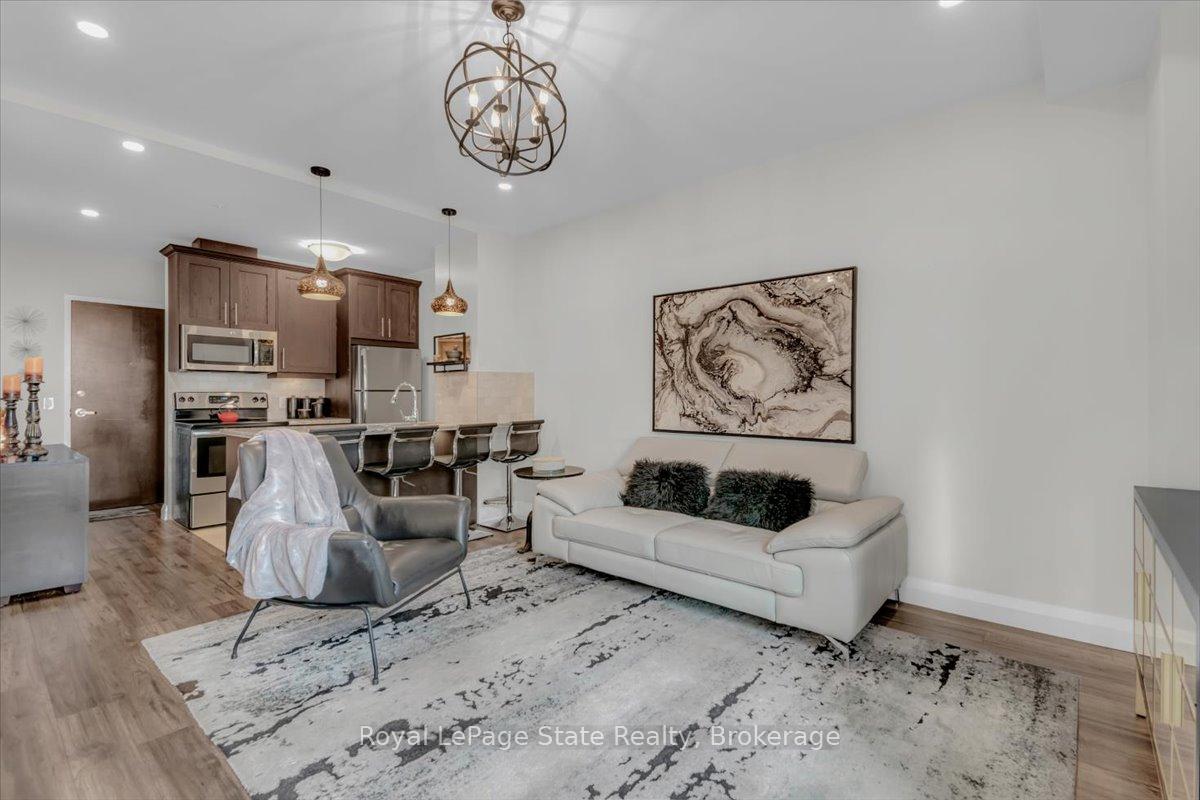 1 Bedroom Condo at 118 KING,  Hamilton For sale