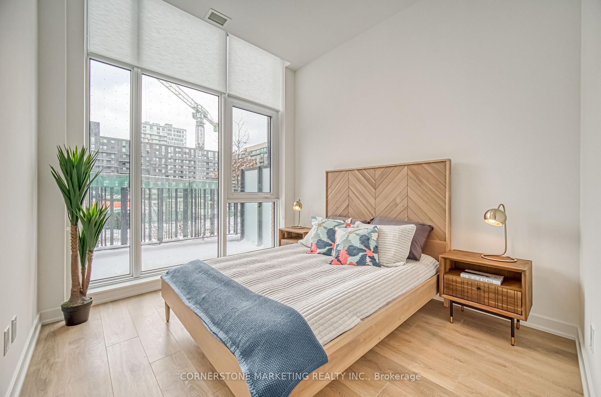 3 Bedrooms Condo at 8 Tippett,  Toronto For sale